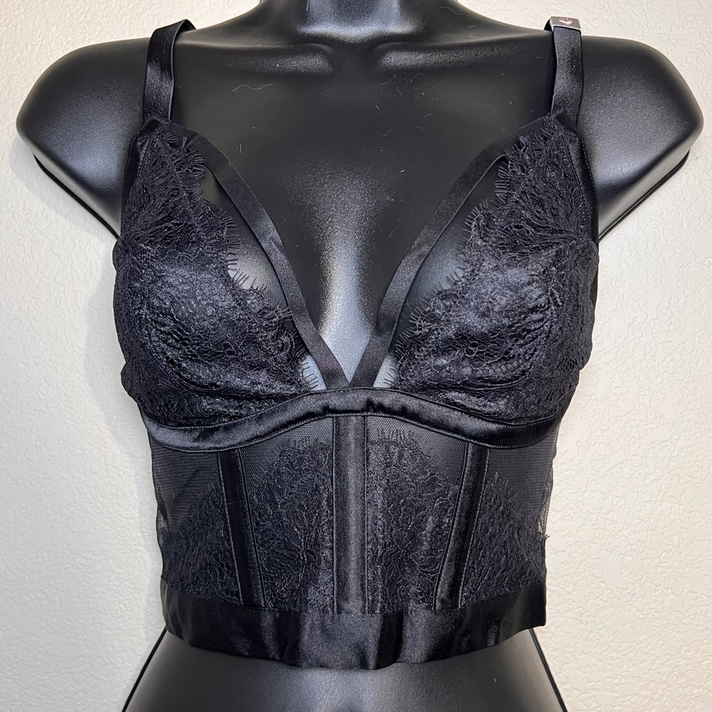 New in bag VS lace bustier